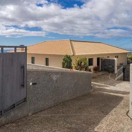 Ocean View Tabua By Hr Madeira Feriehus Ribeira Brava